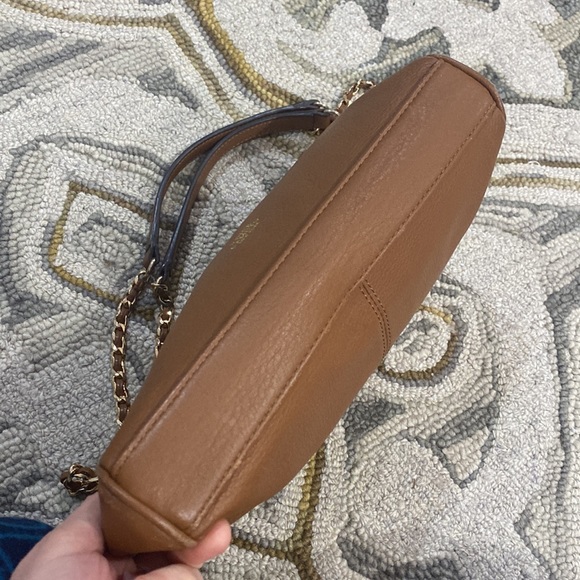 💕 Vince camuto tan dark rum leather medium shoulder bag 💕 - Picture 8 of 17